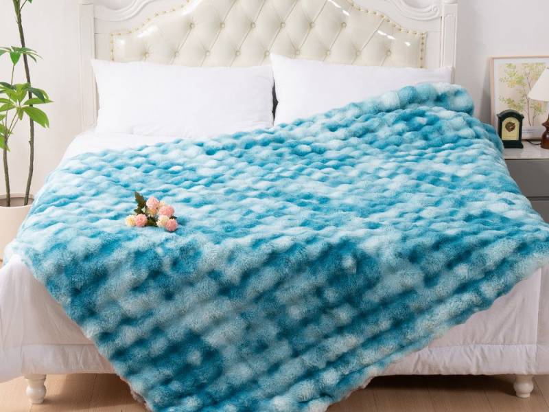 Wohndecke Kunstfell-Decke, Premium Kuscheldecke weich beidseitig, ORHOPUI, doppelseitig, 152.5×127cm, hellblau Wohndecke Kunstfell-Decke, Premium Kuscheldecke weich beidseitig, ORHOPUI, doppelseitig, 152.5×127cm, hellblau von ORHOPUI