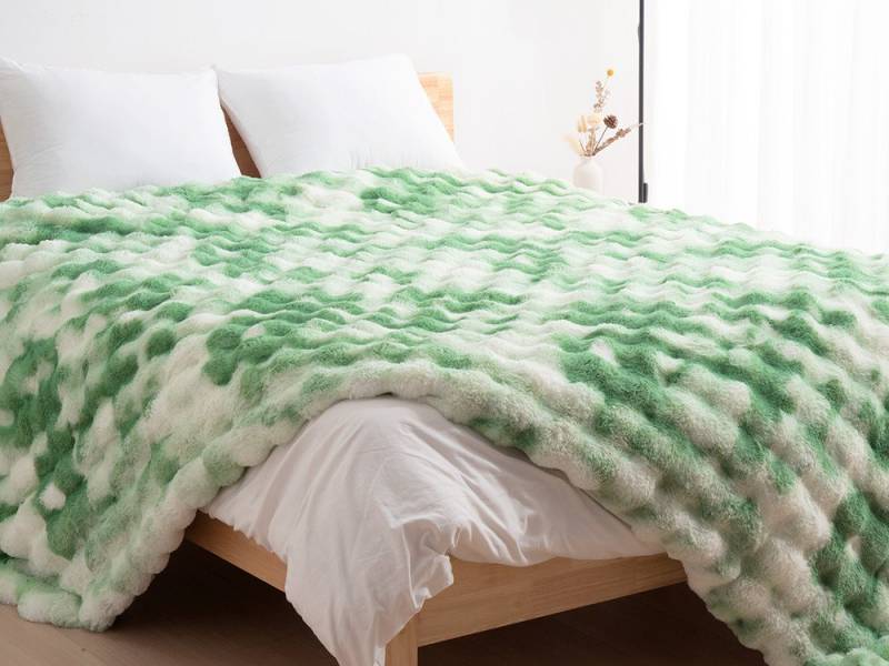 Wohndecke Kunstfell-Decke, Premium Kuscheldecke weich beidseitig, ORHOPUI, doppelseitig, 152.5×127cm, hellgrün Wohndecke Kunstfell-Decke, Premium Kuscheldecke weich beidseitig, ORHOPUI, doppelseitig, 152.5×127cm, hellgrün von ORHOPUI