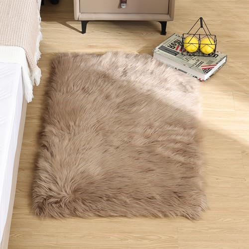 ORINOVA Fellteppich Kunstfell Teppich Beige 60x90 cm ORINOVA Fellteppich Kunstfell Teppich Beige 60x90 cm von ORINOVA