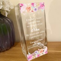 Personalisierte Blumenzitat Vase | Glas Rechteckig Geschenk Zum 50, 60, 70 Geburtstag Für Mama, Oma, Nanny, Tante Muttertagsgeschenke Personalisierte Blumenzitat Vase | Glas Rechteckig Geschenk Zum 50, 60, 70 Geburtstag Für Mama, Oma, Nanny, Tante Muttertagsgeschenke von OSSG