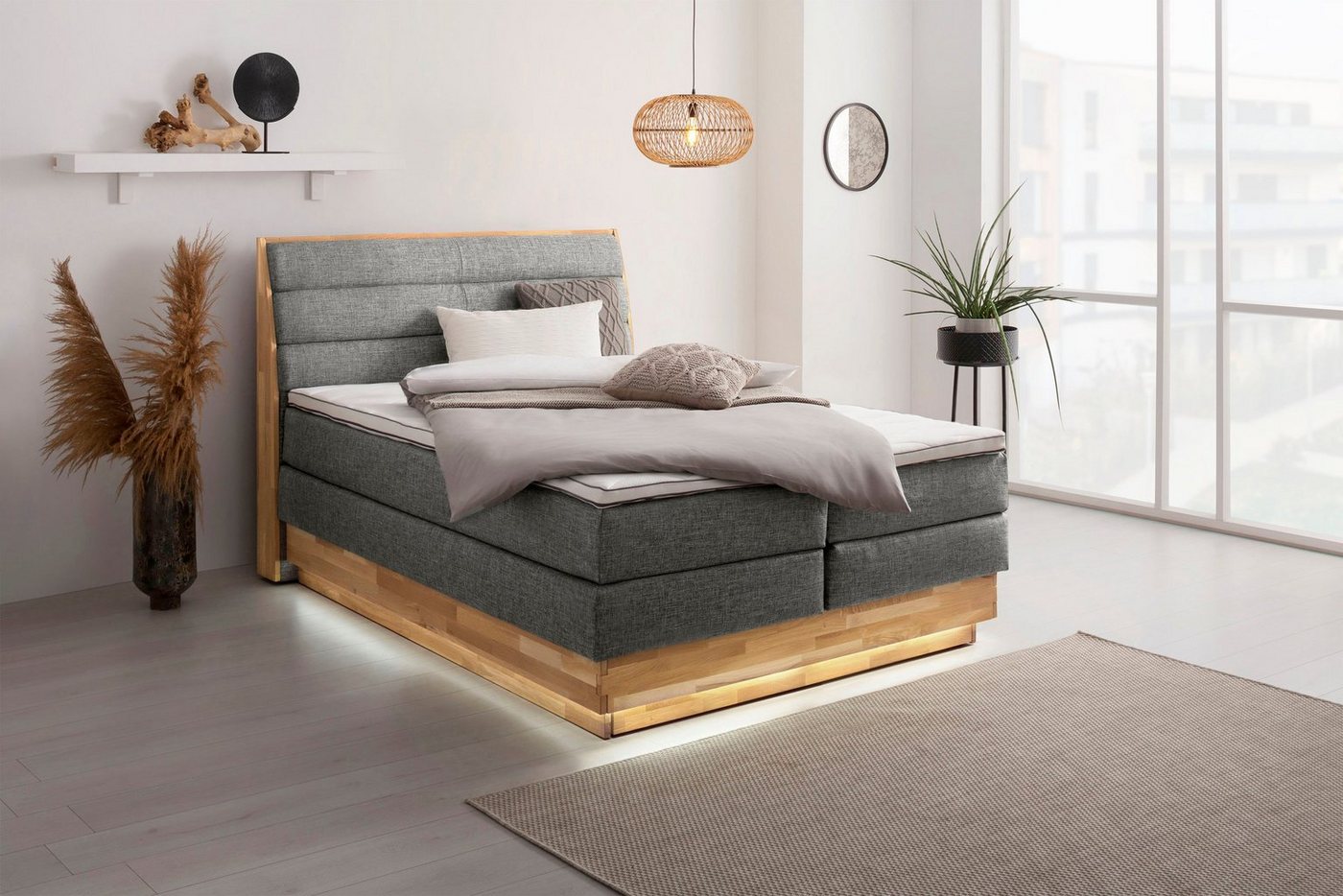 OTTO products Boxspringbett, LED-Beleuchtung, mit zertifizierten, recycelten Bezugsstoffen von OTTO products