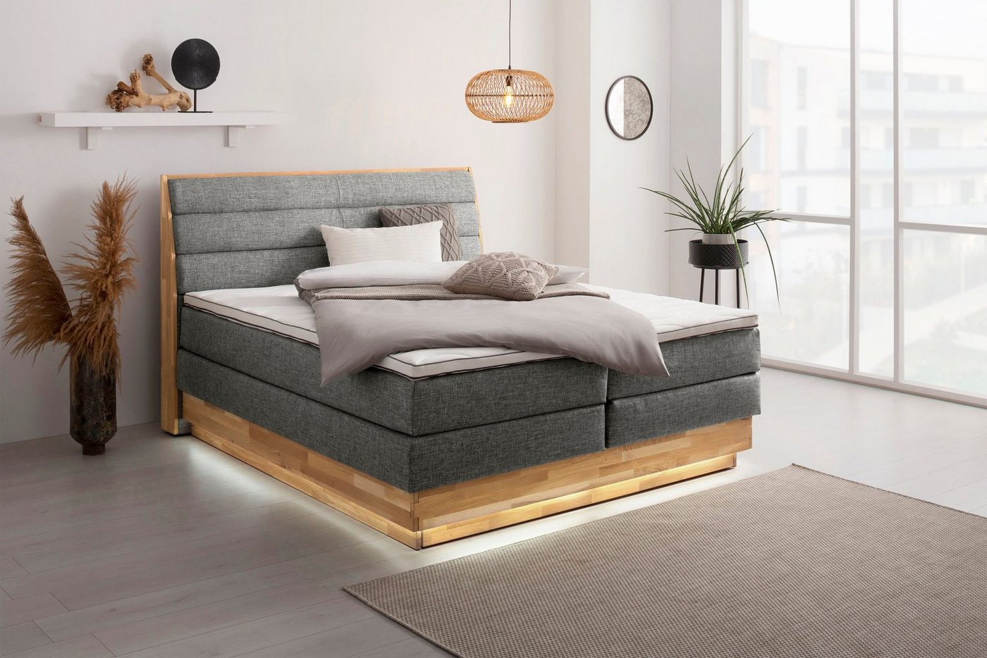 OTTO products Boxspringbett, LED-Beleuchtung, mit zertifizierten, recycelten Bezugsstoffen von OTTO products