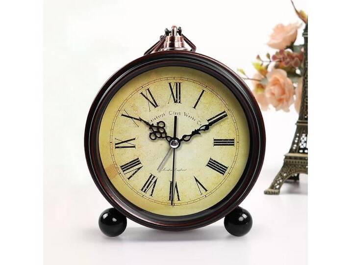 BlingBin Tischuhr Standuhr mit Antik Vintage Retro Nostalgie Design aus Metall Retro Wecker Analog ohne Ticken, schwarz, 1 St. von OTTO