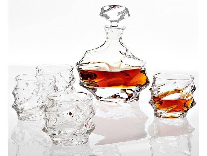 Casa Padrino Dekoobjekt Kristallglas Whisky / Cognac Set - 4 Whisky Gläser mit Karaffe - Luxus Hotel & Restaurant Accessoires von OTTO