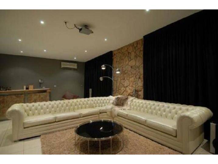 JVmoebel Chesterfield-Sofa Ledersofa Ecksofa Chesterfield Garnitur Sofa 100% Leder Sofort, Made in Europa, weiß JVmoebel Chesterfield-Sofa Ledersofa Ecksofa Chesterfield Garnitur Sofa 100% Leder Sofort, Made in Europa, weiß von OTTO