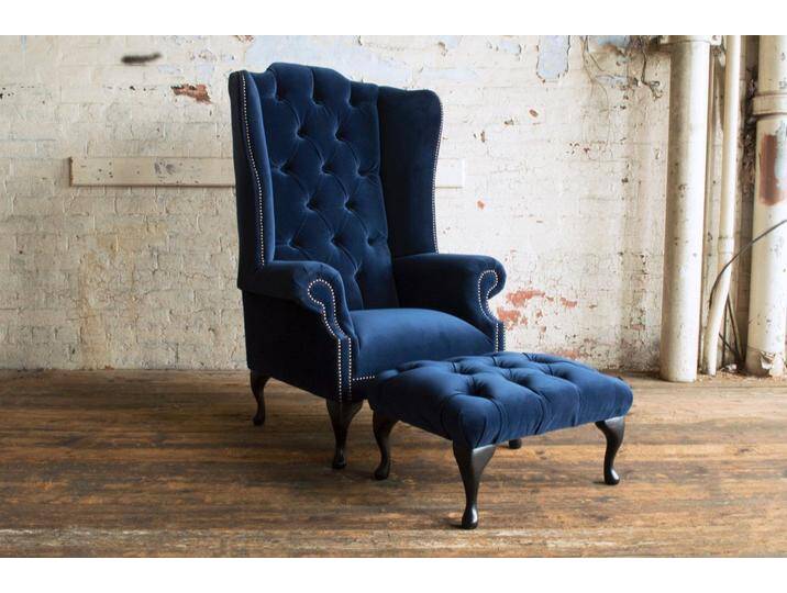 JVmoebel Ohrensessel Chesterfield Sessel mit Hocker – Polster Couch im Textil-Look, Made in Europa, blau JVmoebel Ohrensessel Chesterfield Sessel mit Hocker – Polster Couch im Textil-Look, Made in Europa, blau von OTTO