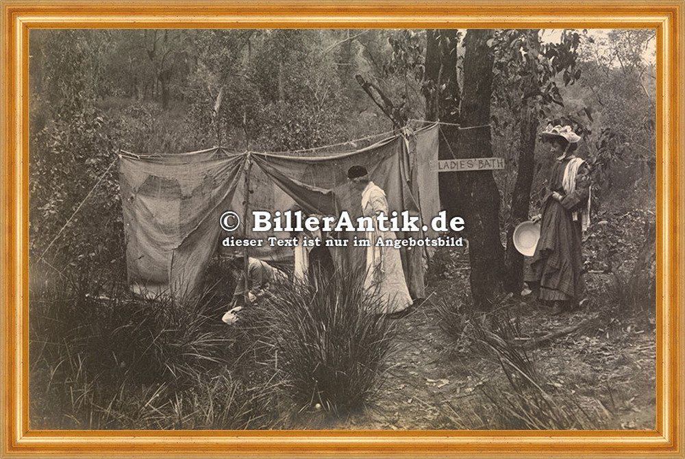 BillerAntik Kunstdruck Ladies Bath Frauen Baden Hygiene Vorhang Wald Fluß Photo M 017 Gerahmt, (1 St) von BillerAntik