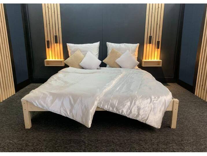 LIEGEWERK Holzbett Futonbett Bett Holzbett 90x200 100x200 120x200 140x200 180x200, Massivholzbett aus naturbelassenem Echtholz, beige von OTTO