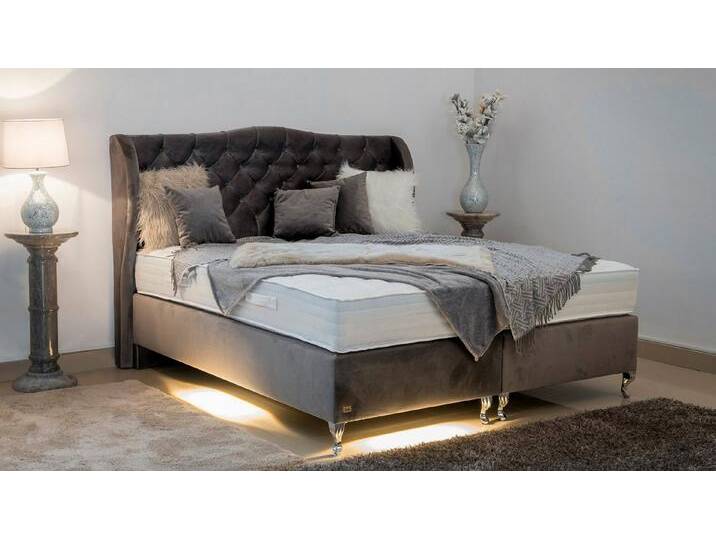 PAARA Boxspringbett Venedig mit Chesterfield Look Kopfteil Barock H2 H3, mit einzigartigem Belüftungssystem, grau, ohne Bettkasten, inklusive Lieferung bis Wunschort mit Aufbau in 2-Mann Besatzung, ROYAL-WS® 500 Taschenfederkern mit Gelschaum - Topper-Kern (5 cm), ca. 24 cm Matratze PAARA Boxspringbett Venedig mit Chesterfield Look Kopfteil Barock H2 H3, mit einzigartigem Belüftungssystem, grau, ohne Bettkasten, inklusive Lieferung bis Wunschort mit Aufbau in 2-Mann Besatzung, ROYAL-WS® 500 Taschenfederkern mit Gelschaum - Topper-Kern (5 cm), ca. 24 cm Matratze von OTTO
