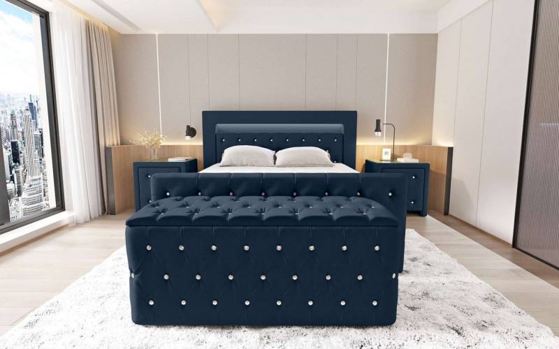 99rooms Schlafzimmer-Set Cezar, (Set (4-St), Komplett Schlafzimmer), bestehend aus Boxspringbett,Hocker,2 Nachttischen, mit LED-Beleuchtung von 99rooms