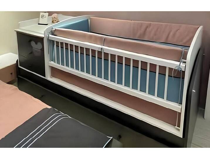 Xlmoebel Bett Multifunktionales Kinderbett aus Holz mit integriertem Wickeltisch (Kinderbett), Hergestellt in Europa, weiß von OTTO