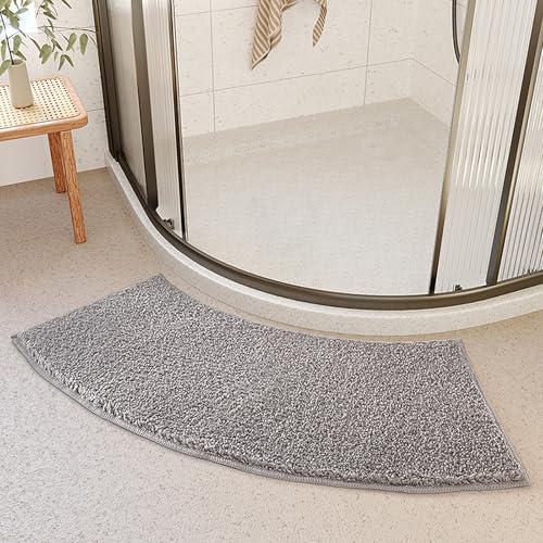 OUGPIU Badematte Runddusche,40X100cm Mikrofaser Duschmatte Halbrund,Zottelige Duschmatte Viertelkreis rutschfeste Hochflor Gebogen Duschmatte,Waschbarer Badematte für Eckdusche (Grau) von OUGPIU