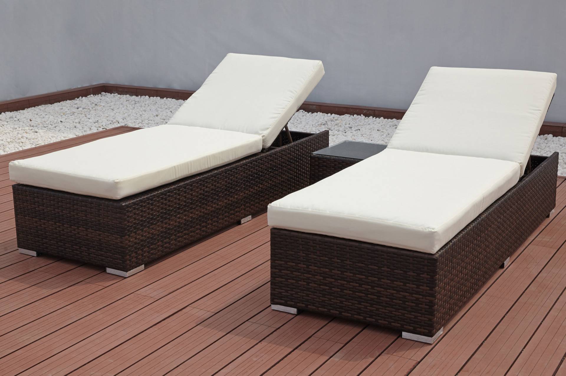 OUTFLEXX 2er-Set Sonnenliegen, braun marmoriert, Polyrattan, je 200x70x45cm, mit Beistelltisch von OUTFLEXX