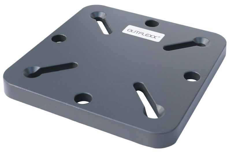 OUTFLEXX Adapterplatte für Schirmständer und Bodenanker, anthrazit, Alu, 16x16x1,5cm, Lochabstand 64-113mm von OUTFLEXX