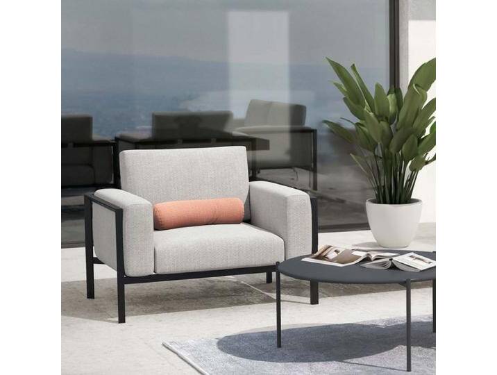 OUTLIV. Toskana Loungesessel Aluminium/Sunproof Hellgrau OUTLIV. Toskana Loungesessel Aluminium/Sunproof Hellgrau von OUTLIV