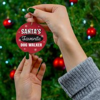 Dog Walker Ornament, Weihnachtsmann Lieblings Keramik Weihnachtsgeschenk, Geschenk Für Walker, Niedliche Weihnachtsverzierungen von OUToftheBOXGiftShop