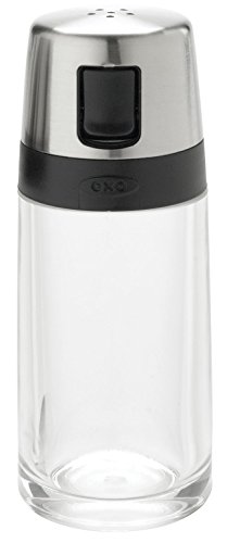 OXO Good Grips Salzstreuer mit Ausgießer, transparent/silber, Salz und Pfeffer von OXO