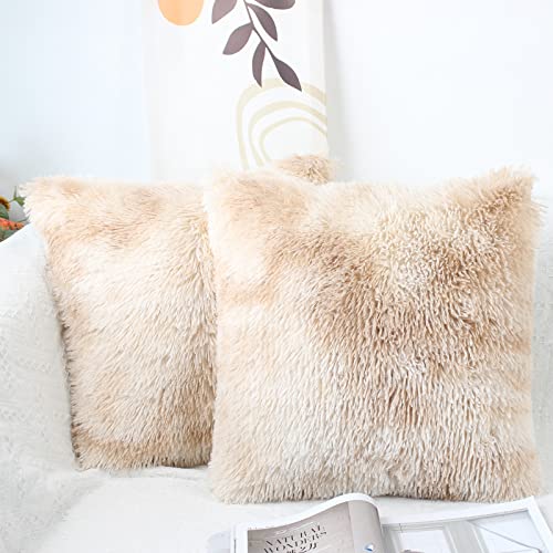 OYIMUA 2er Set Kissenbezüge 45x45 Beige Flauschige Deko Kissenhülle Kunstpelz Kuschelkissenbezug Dekorative Kuschelig Kissen Plüsch Zierkissen Kissenbezug Plüschkissen Couchkissen Sofakissen von OYIMUA