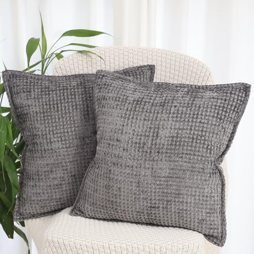 OYIMUA Chenille Kissenbezug 40x40 Grau - Modernes Luxus Kissenbezüge Deko Quadratisch Sofakissen 2er Set Weiche Dekokissen Mit Rand for Wohnzimmer Couch OYIMUA Chenille Kissenbezug 40x40 Grau - Modernes Luxus Kissenbezüge Deko Quadratisch Sofakissen 2er Set Weiche Dekokissen Mit Rand for Wohnzimmer Couch von OYIMUA