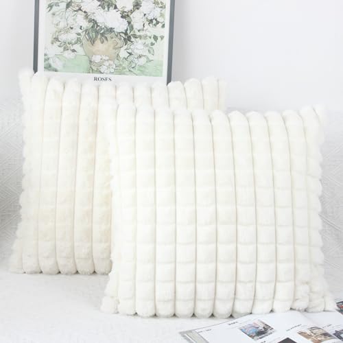 OYIMUA Creme Weiß Kissenbezug 45x45 2er Set Flauschig Kuschelkissen Plüsch Kissenbezüge Dekokissen Weich Pelz Kissenhülle Luxus Sofakissen Quadratisch Deko Kissen von OYIMUA