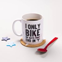 Tage An Dem Ende in Y Radfahren Tasse von OakdeneDesigns