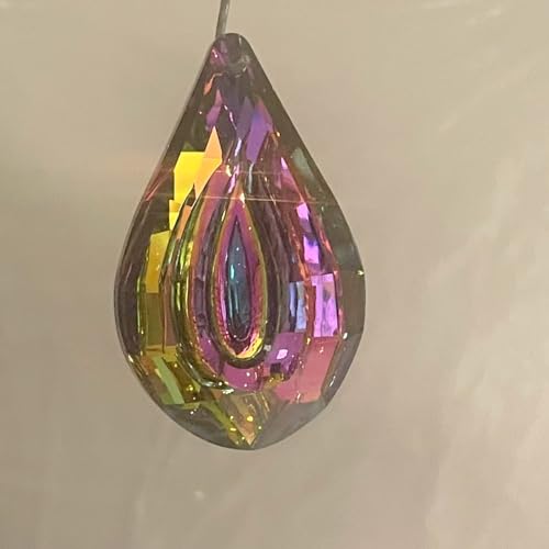 Großes Kristall Prisma zum hängen Feng Shui Sun Catcher irisierend Fensterdekoration Fensterhänger Höhe 7,8 cm Breite 4,7 cm mit Faden zum aufhängen von Oberstdorfer Glashütte