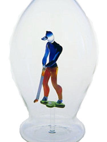 Karaffe mit buntem Golf Spieler befüllbare Glasflasche Kristallglas mundgeblasen Füllmenge 0,5 Liter Höhe ca. 30 cm Oberstdorfer Glashütte von Oberstdorfer Glashütte