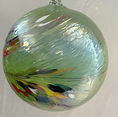 Kugel zum hängen Glaskugel Ornament grün bunt Fensterdekoration mundgeblasenes Kristallglas Durchmesser ca. 15 cm von Oberstdorfer Glashütte