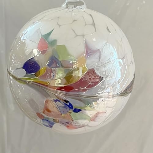 Kugel zum hängen Glaskugel Ornament weiß bunt Fensterdekoration mundgeblasenes Kristallglas Durchmesser ca. 8 cm Kugel zum hängen Glaskugel Ornament weiß bunt Fensterdekoration mundgeblasenes Kristallglas Durchmesser ca. 8 cm von Oberstdorfer Glashütte
