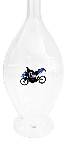 Oberstdorfer Glashütte Flasche bauchige Glaskaraffe befüllbar Bunte Karaffe dekorative Flasche mit farbigem Motorrad innen mundgeblasen ca. 0,5 L Höhe ca. 30 cm von Oberstdorfer Glashütte