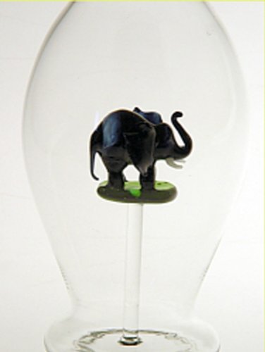 Oberstdorfer Glashütte Karaffe schwarzer Elefant dekorative Glaskaraffe bauchig aus klarem Glas mit Elefant befüllbar Kristallglas mundgeblasen Füllmenge 0,5 Liter Höhe ca. 30 cm von Oberstdorfer Glashütte
