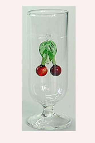 Oberstdorfer Glashütte Schnapsglas Stamper mit Fuss dekoratives Trinkglas mit farbigen Kirschen innen aus klarem Glas mundgeblasen Höhe 10 cm von Oberstdorfer Glashütte
