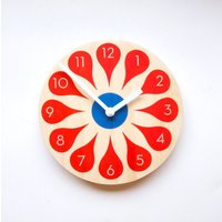 Bloom Holz Wanduhr Moderne Wanduhr Mid-Century Modern von ObjectifyHomeware