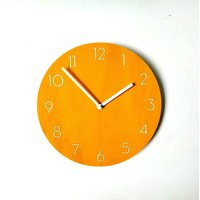 Orange Wanduhr Aus Holz Mit Zahlen. Einzigartige Farbenfrohe Moderne 50Er Jahre Standuhr Für Die Küche, Das Wohnzimmer Oder Schlafzimmer von ObjectifyHomeware