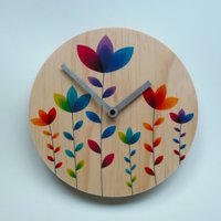 Regenbogen Blüten Wanduhr Aus Holz Modernes Blumen Wohndekor Regenbogen Blüten Wanduhr Aus Holz Modernes Blumen Wohndekor von ObjectifyHomeware