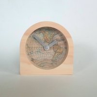 Vintage Tischuhr Mit Kartenmotiv Stille Aus Holz von ObjectifyHomeware
