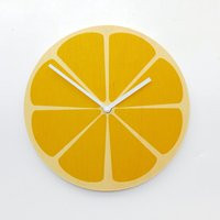 Zitronenscheibe Wanduhr Aus Holz Mid-Century Modern Kitchen Decor von ObjectifyHomeware