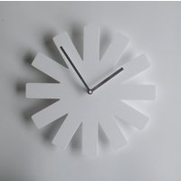sternchen Wanduhr Mid Century Modern Silent Clock | 32 cm von ObjectifyHomeware