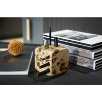 Handgefertigter Stifthalter Aus Wurzelholz Rotierender Schreibtisch Organizer von Objecttt
