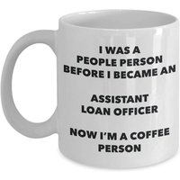 Assistent Der Kreditsachbearbeiter Kaffee-Person-Becher - Lustige Tee-Kakao-Tasse Geburtstags-Weihnachts-Kaffee-Liebhaber-Niedliche von OccupationGifts