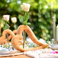 Handgefertigte Holzvase in Herzform - Rustikale Wohnkultur, Einzigartiges Hochzeitsgeschenk, Umweltfreundlich, Blumenhalter-Hochzeit von Ochichco