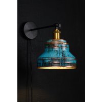 Wandlampe Mit Schalter Stecker Industrieleuchte Moderne Kupfer Patina von OddandRusty