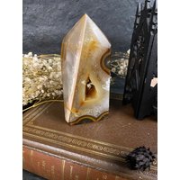 Achat Druzy Obelisk - Heilkristalle Achat Druzy Obelisk - Heilkristalle von OddsAndEndsCuriosity