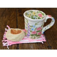 Pink Crocheted Mug Rug/Coasters/Table Mat | Set Of 2 von OffTheHookbyJulie
