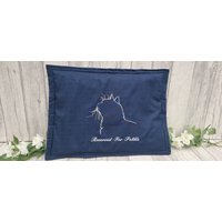 Gepolsterte Katzenmatte - Personalisiert Mit "Reserviert Für Katzennamen" Optionale Crinkle-Schicht." von OhSewCleverCreations