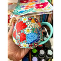 Aqua Handbemalter Becher, Kaffeetasse, Umarmungsbecher, Kaffeeliebhaber, Einzigartiger Teeliebhaber, Kaffeebecher Handgemacht, Teebecher von Ohtheplaceswegoshop