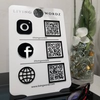 Triple Icon Und Qr Code Instagram Facebook Business Social Media Sign | Multi von OlahCrafts