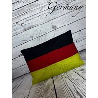 Kissen Mit Deutscher Flagge von OlasCreationDesign