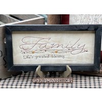 Familie Greatest Blessings Primitive Stitchery Gerahmter Druck von OldFarmhouseStitches