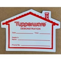 Tupperware Seltener Hausmagnet, Demonstration, Beschreibbar, Händlervertreter, Vintage-Party, Hausberater, Verkauf, Retro, Rot, Weiß, Preis von OldFleaToyMarket